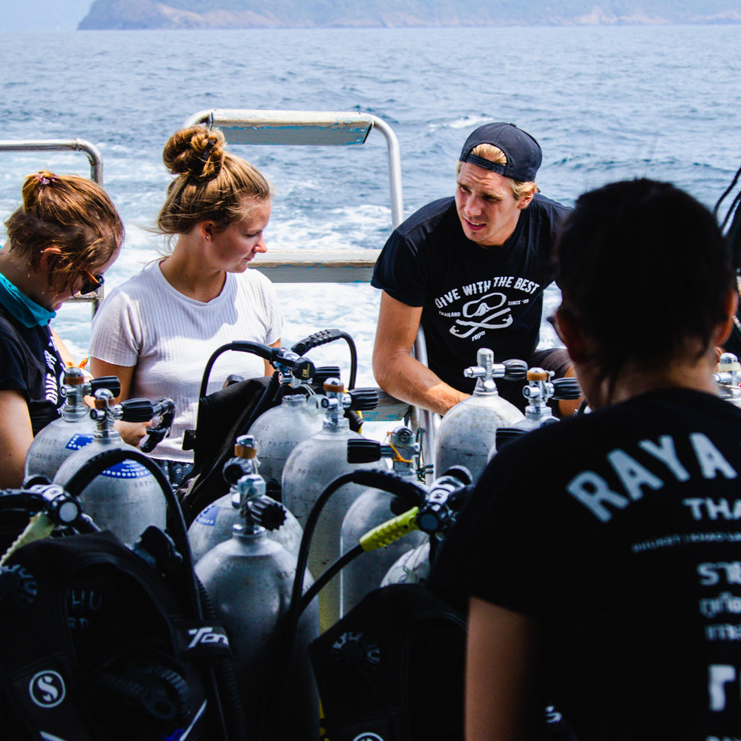 RAYA YAI - PADI Open Water Course (from Phuket)